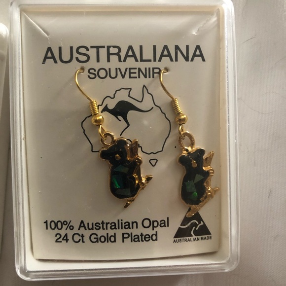 NEW Australian Gold and Opal Necklace and Earrings - Picture 2 of 3